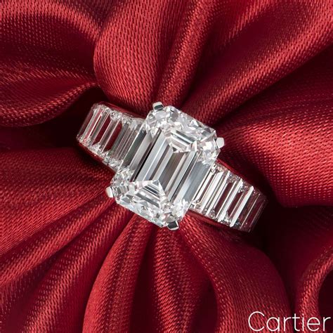 cartier platinum ring became durty.